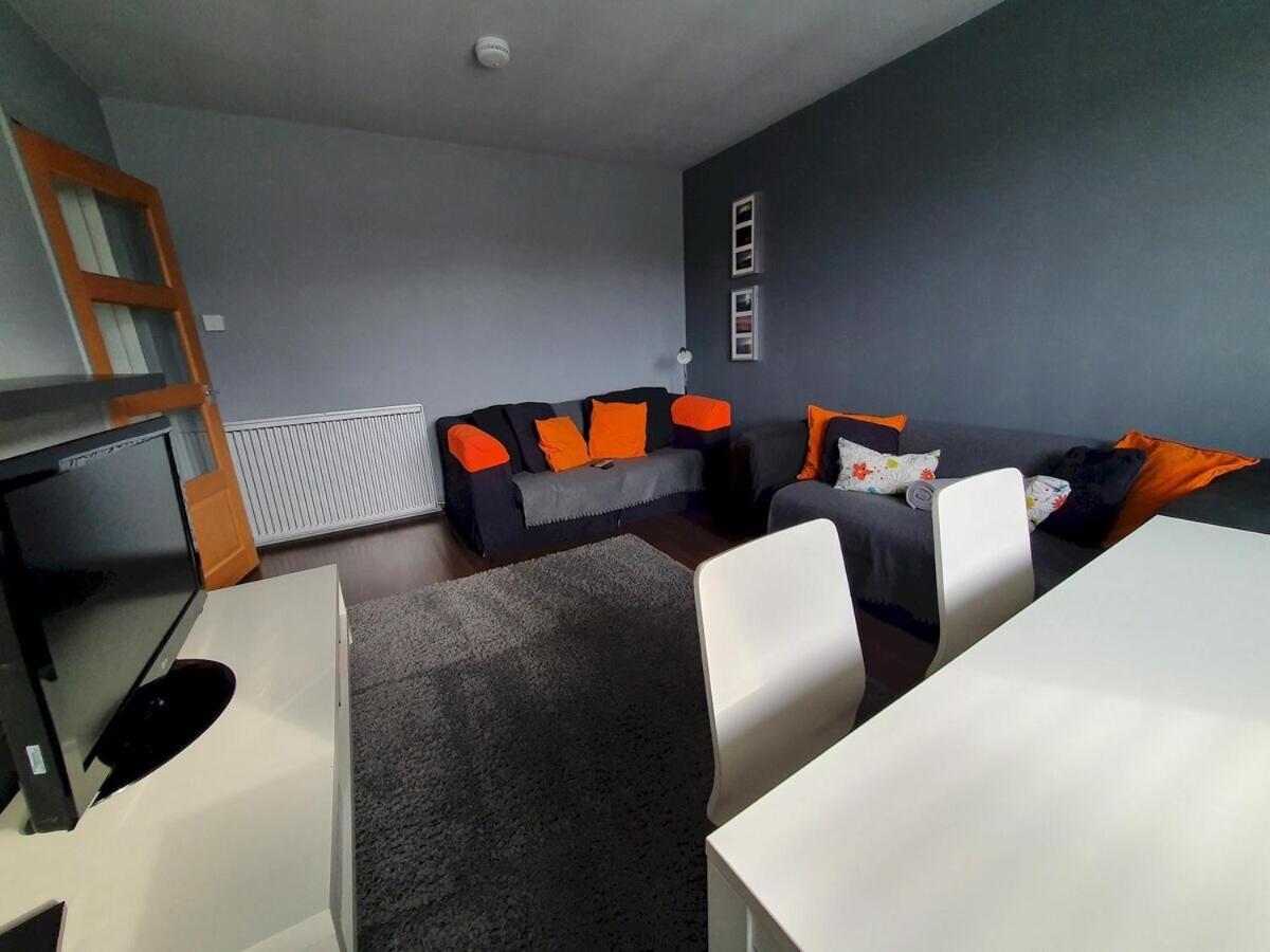 2 Bedroom, Free Parking & Netflix Near Hospitals Aberdeen Exteriér fotografie