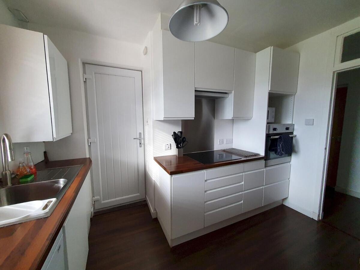 2 Bedroom, Free Parking & Netflix Near Hospitals Aberdeen Exteriér fotografie